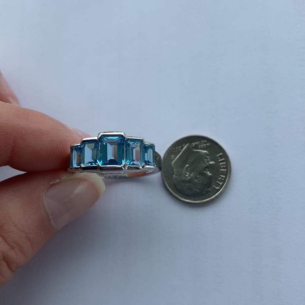 Elegant Blue Gemstone Silver Ring - Picture 5 of 5